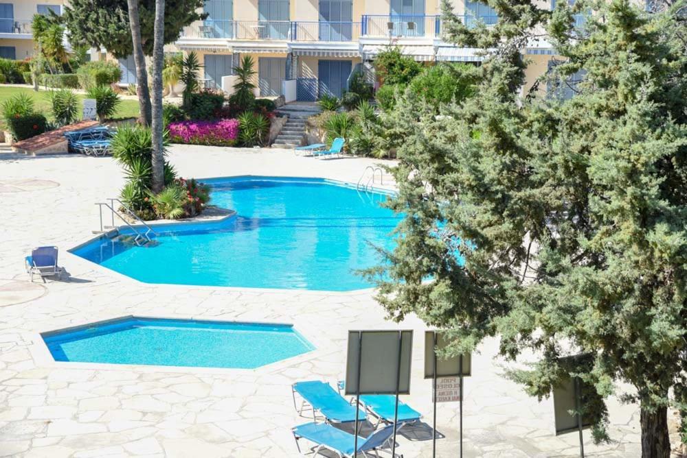 Holiday Apartment Walking Distance To The Sea Paphos Exterior photo