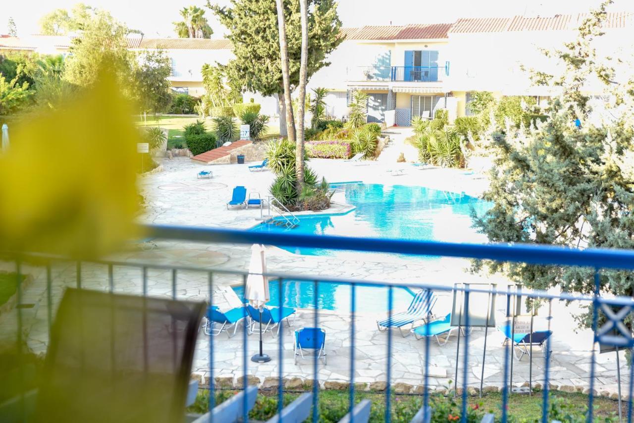 Holiday Apartment Walking Distance To The Sea Paphos Exterior photo