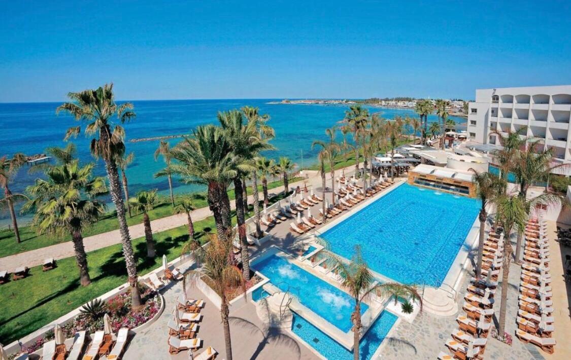 Holiday Apartment Walking Distance To The Sea Paphos Exterior photo